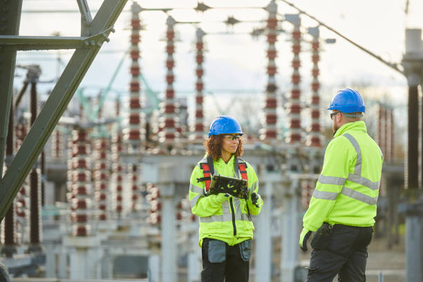 Best Electrical Contractors for Businesses  in Glendale, CA